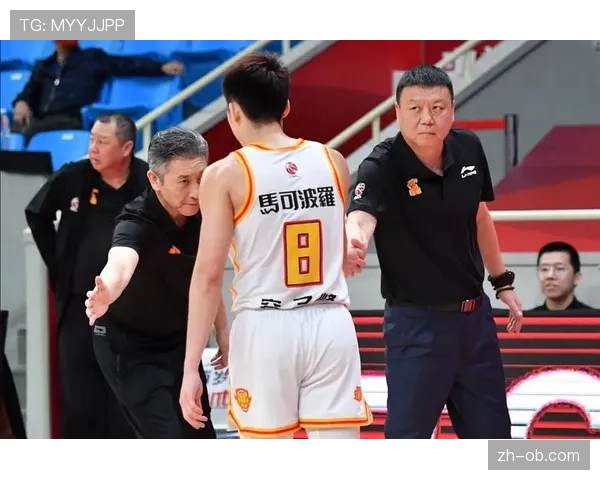 深圳队主教练郑永刚专访：谈球队防守体系的打造与年轻球员使用