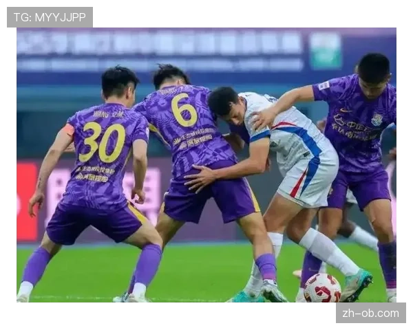 【2026年4月中超联赛·赛中·通讯通讯：雨中激战，天津津门虎与浙江队上演对攻，半场比分2-2